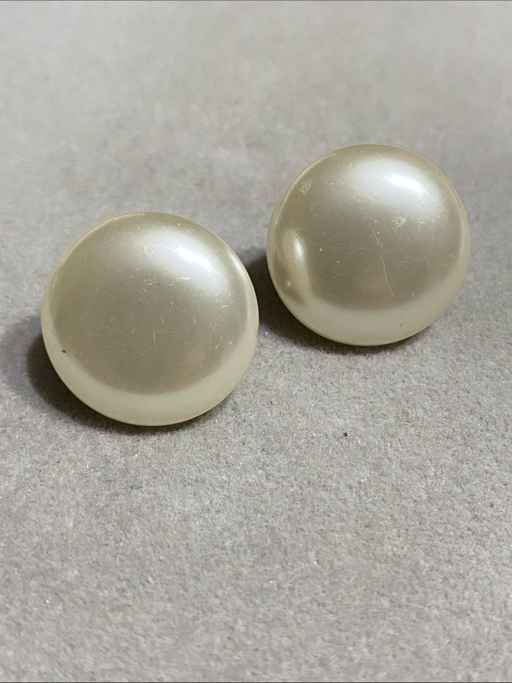 Sarah Coventry Cream Pearl Dome Clip Earrings